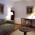 Boutique Casa De Orellana מלון טרוחיו