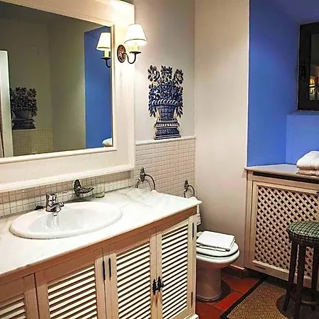 Boutique Casa De Orellana 3*